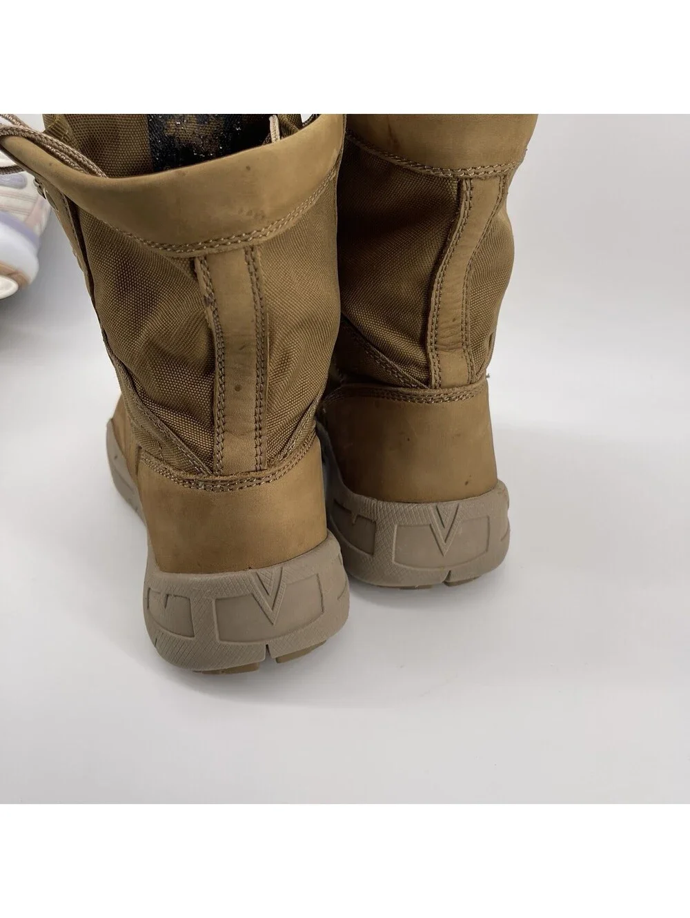 Rothco V-Max Tactical Boots 8R Coyote Brown 8” Military Style 5366